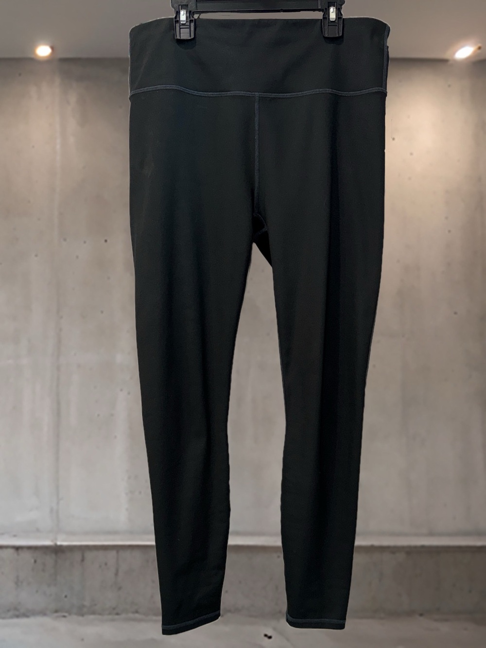 Fabletics UltraCool Black High Waist Leggings L